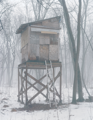Illustration for article titled Deer Stand and Deliver: The Hunting Blinds of the Midwest